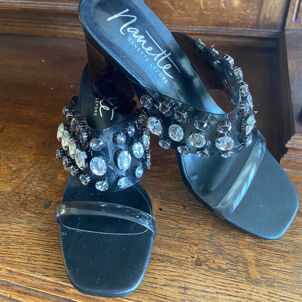 SANDALS- Nanette Lepore size 7.5 Jeweled NWOT